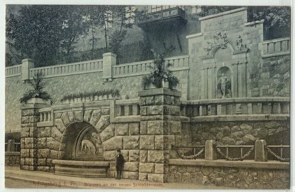 Konigsberg - Fountain at new castle terrace